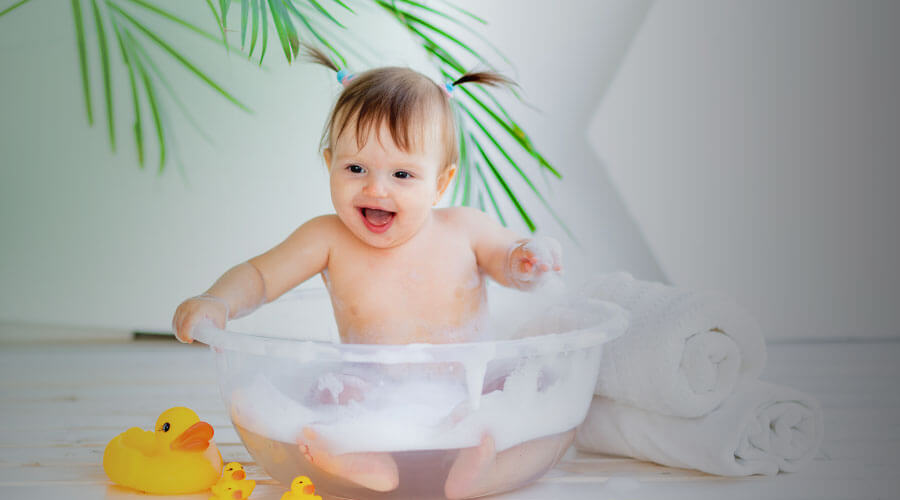 Guía práctica para bañar al bebé recién nacido